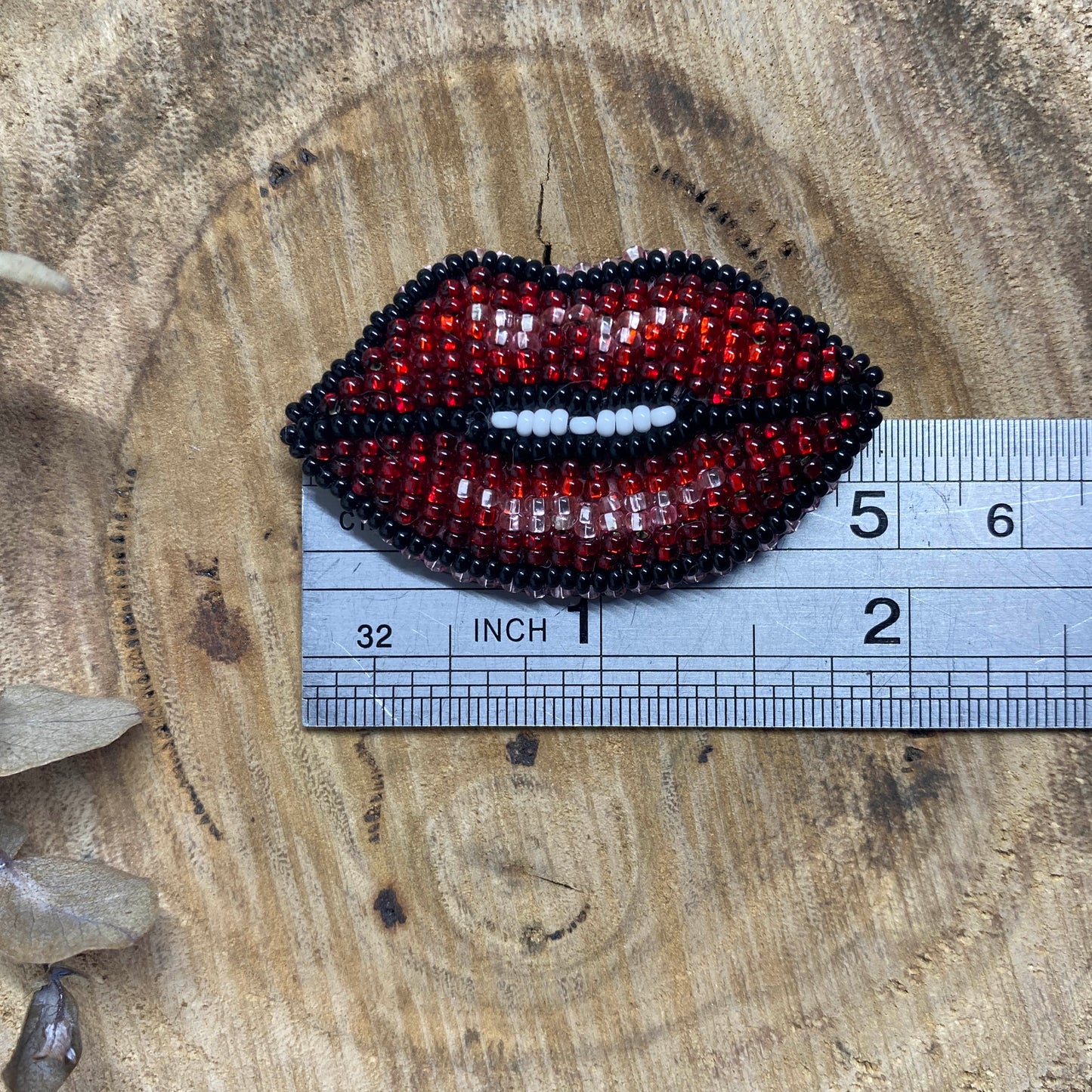 Lips Beaded Brooch