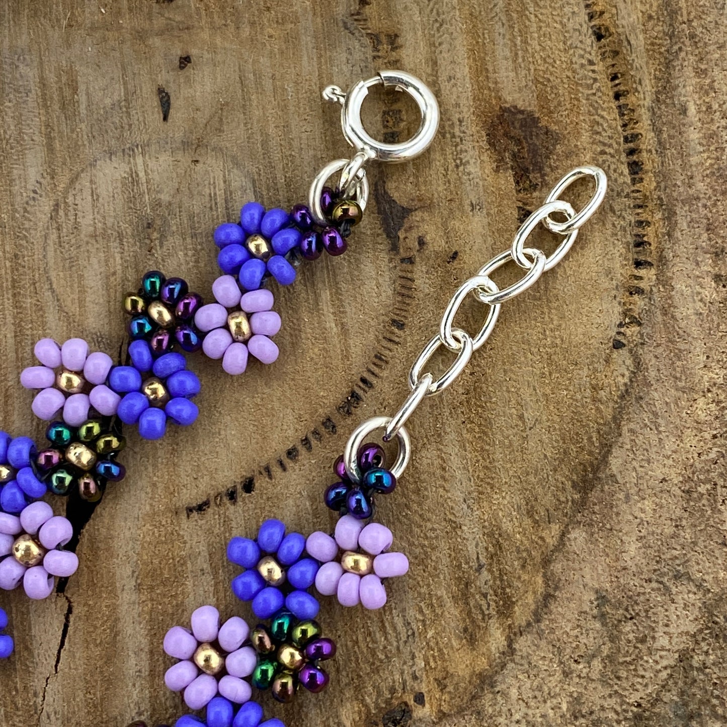 Purple Daisy Beaded Earrings & Bracelet Set