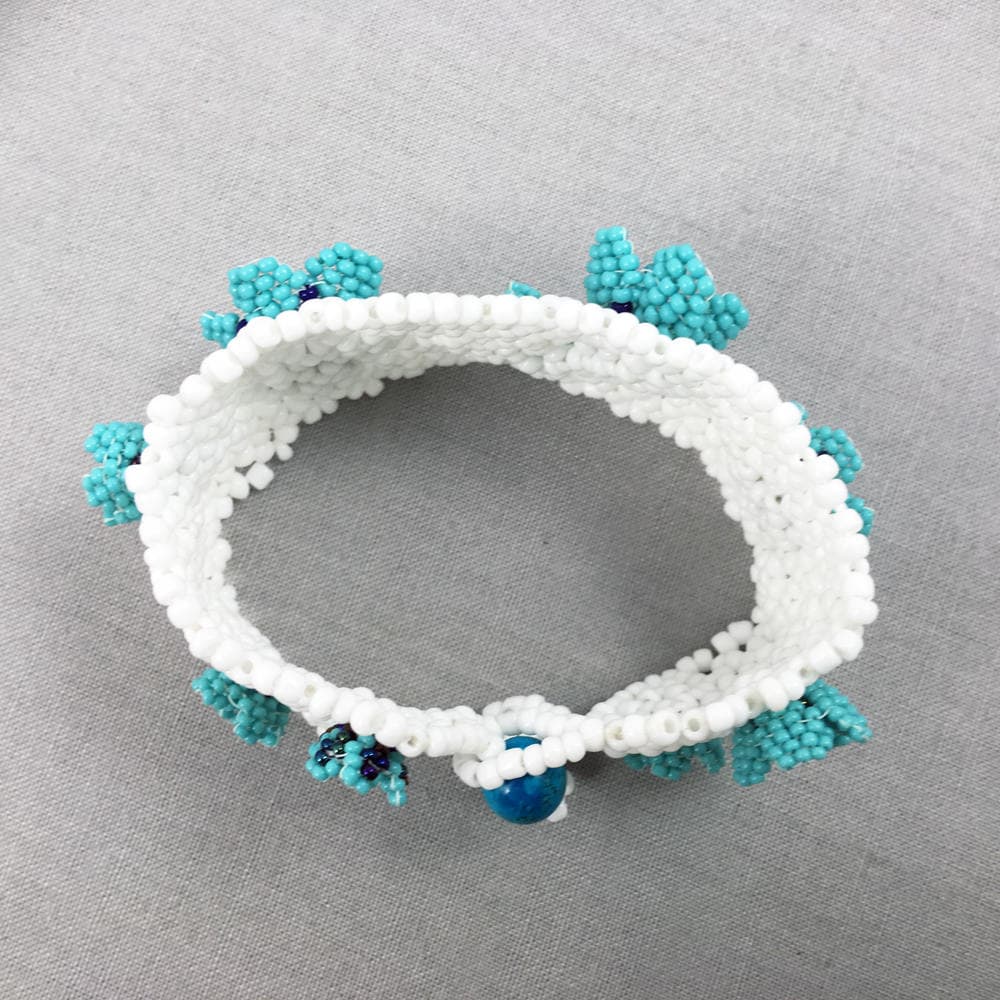 White Beaded Net Bracelet with Turquoise Beaded Flowers