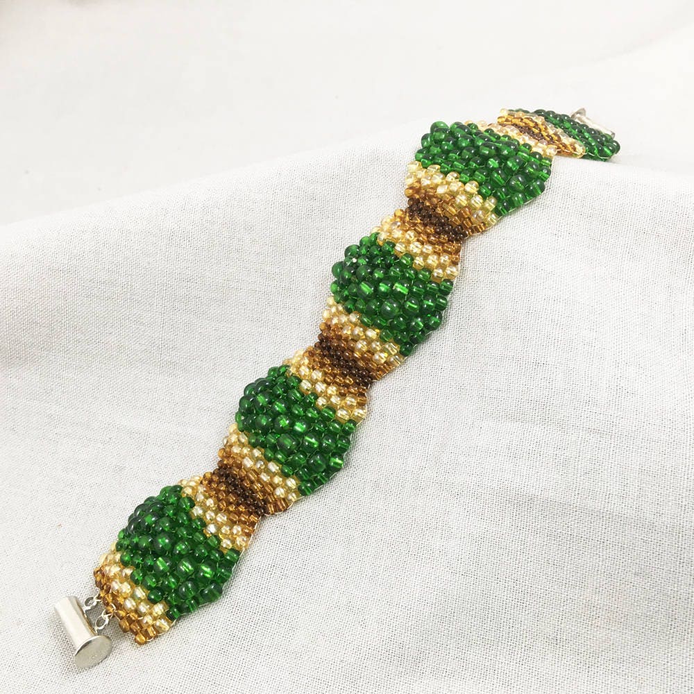 Wavy Green and Yellow Beaded Bracelet