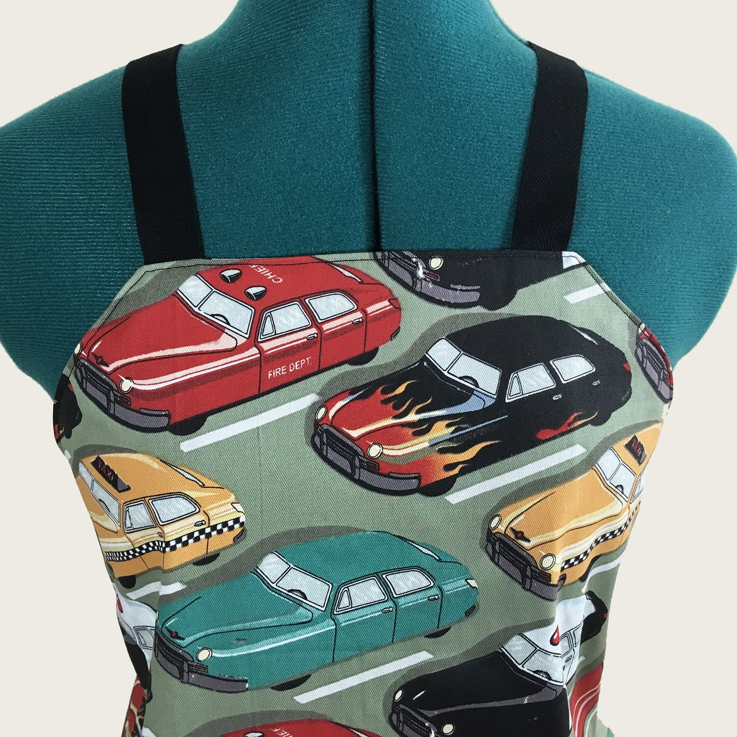 Reversible Apron - Checkered Flag & Vintage Cars